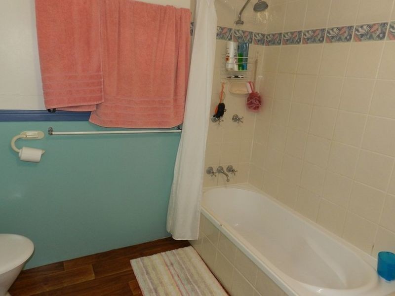 9 Laird Avenue, Gladstone QLD 4680