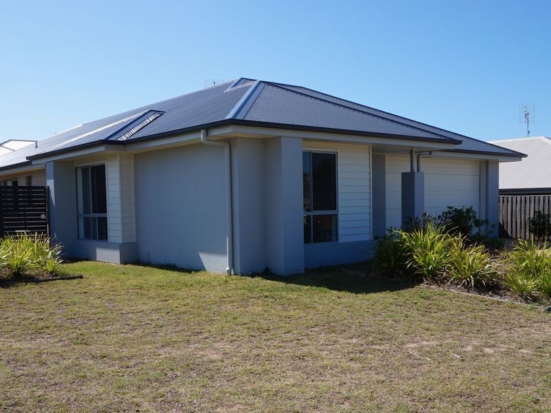 2 Wabby Street, Boyne Island QLD 4680
