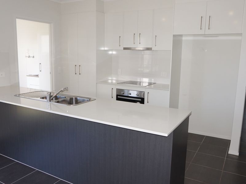 2 Wabby Street, Boyne Island QLD 4680