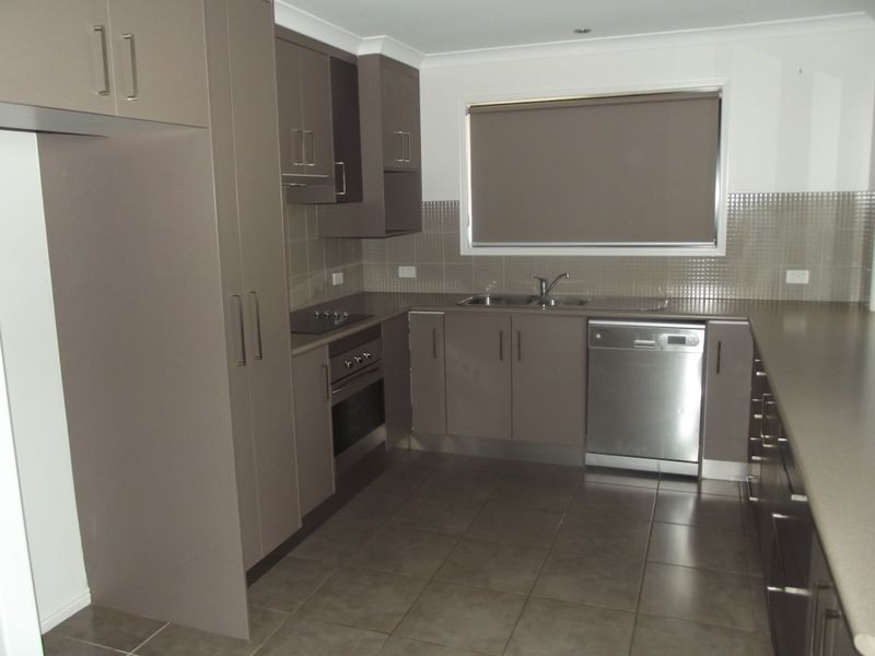 1/11 Sun Crt, Calliope QLD 4680