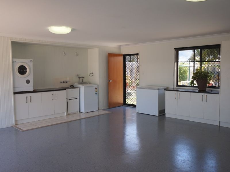 4 Surita Court, Boyne Island QLD 4680