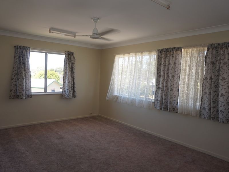 26 Orana Avenue, Boyne Island QLD 4680