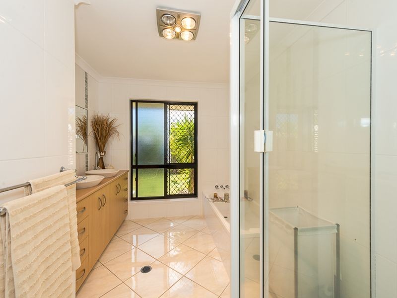 15 Plimsoll Court, Tannum Sands QLD 4680