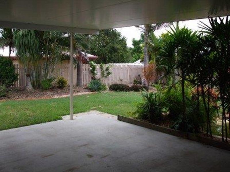 50 Lomandra Street, Boyne Island QLD 4680