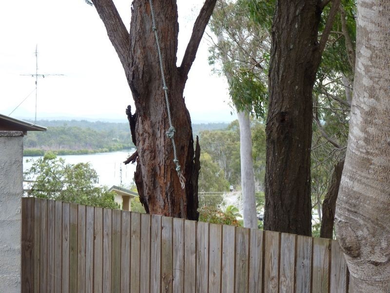 8 Alpine Avenue, Boyne Island QLD 4680