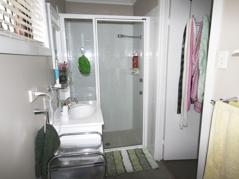 2 Bass Street, Boyne Island QLD 4680