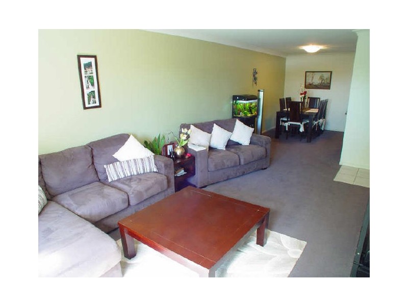 2/185 Quarry Road, Ryde NSW 2112