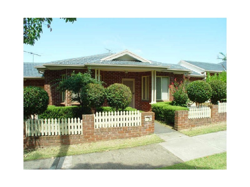 2/84 Bowden Street, Ryde NSW 2112