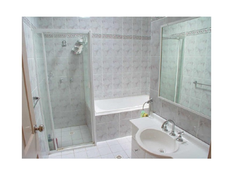 2/84 Bowden Street, Ryde NSW 2112