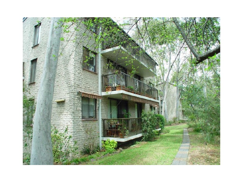 18/205 Waterloo Road, Marsfield NSW 2122