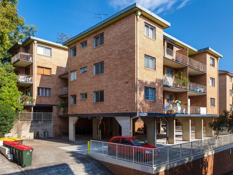 1/13 Devlin Street, Ryde NSW 2112