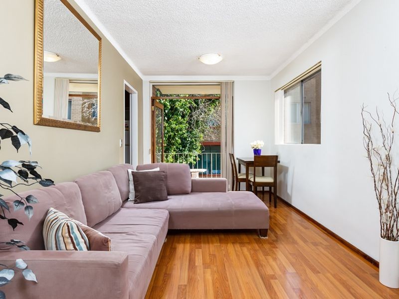 1/13 Devlin Street, Ryde NSW 2112