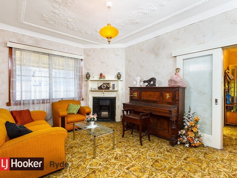 15 Dean Street, Strathfield South NSW 2136