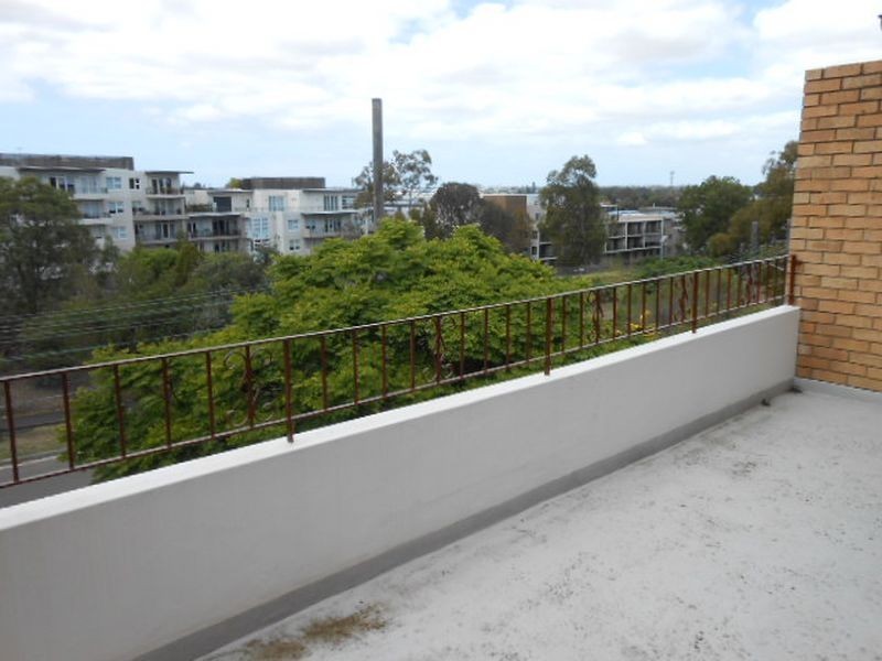 21//1-3 Bank Street, Meadowbank NSW 2114