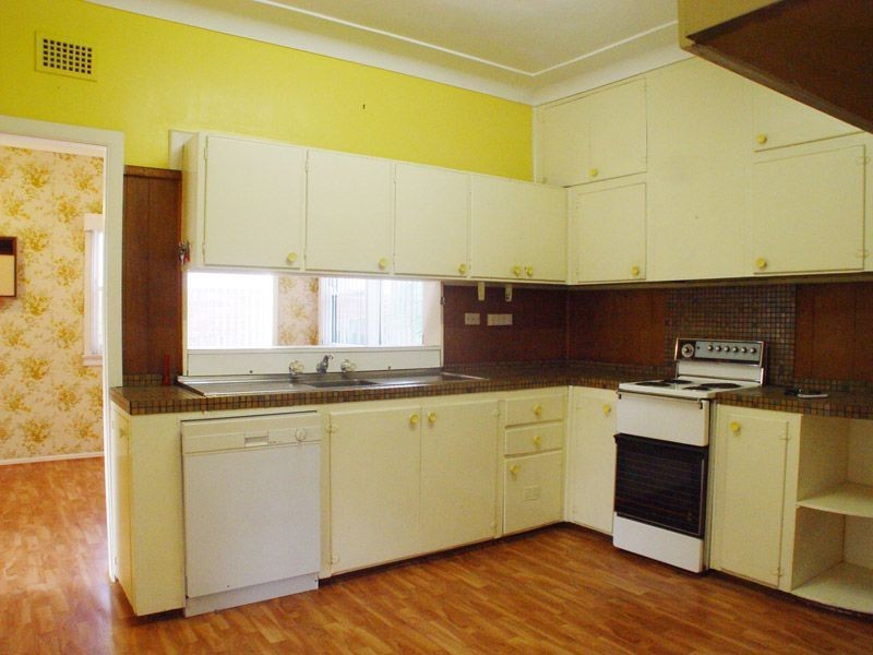 11 Dobson Crescent, Ryde NSW 2112