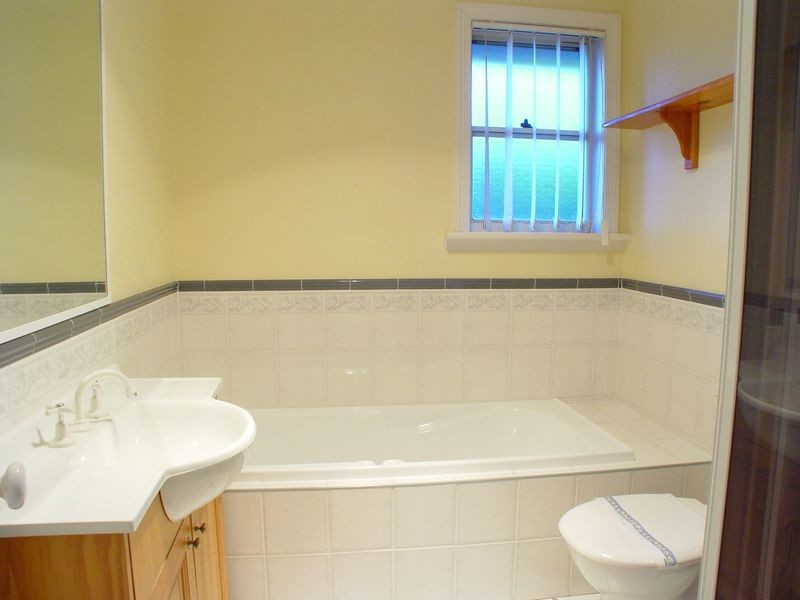 20B Crescent Avenue, Ryde NSW 2112