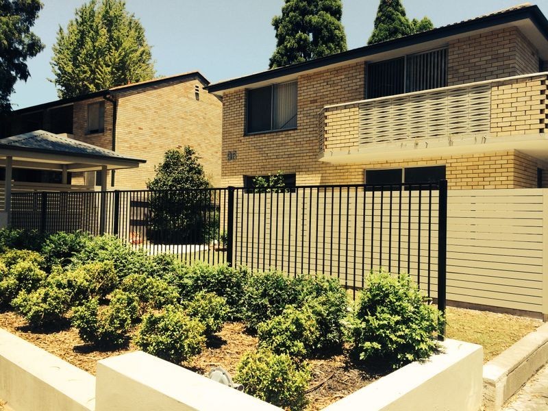 11/96 Burns Bay Road, Lane Cove NSW 2066