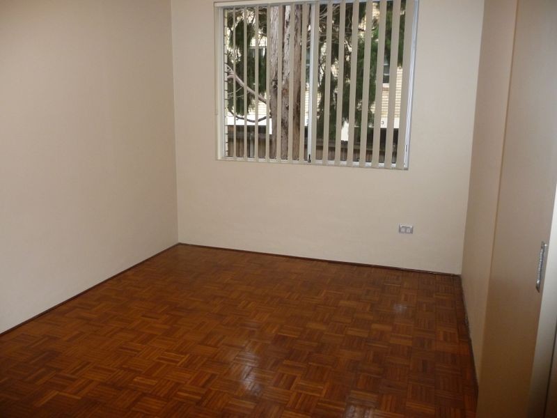 11/96 Burns Bay Road, Lane Cove NSW 2066