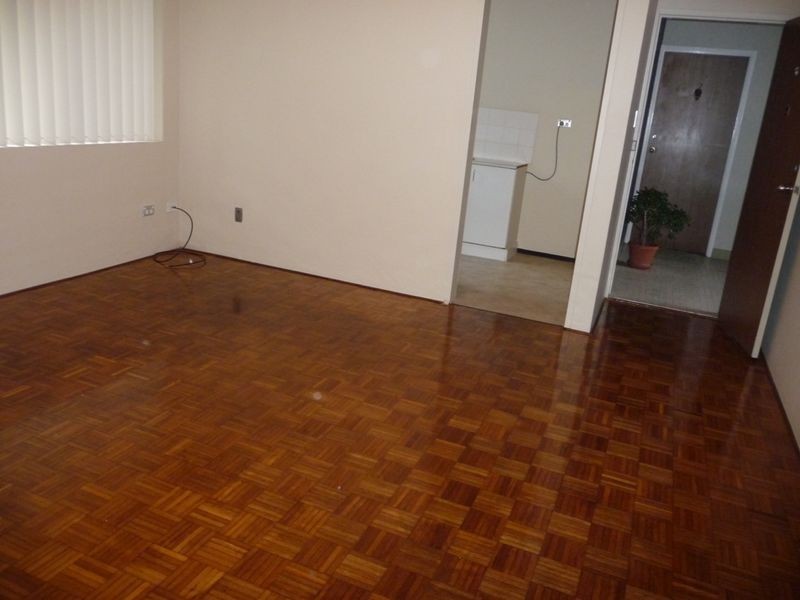 11/96 Burns Bay Road, Lane Cove NSW 2066