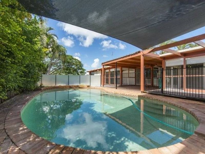 17 Cadell Drive, Helensvale QLD 4212