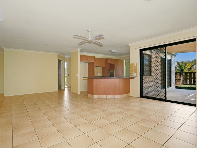 8 Duror Street, Pacific Pines QLD 4211