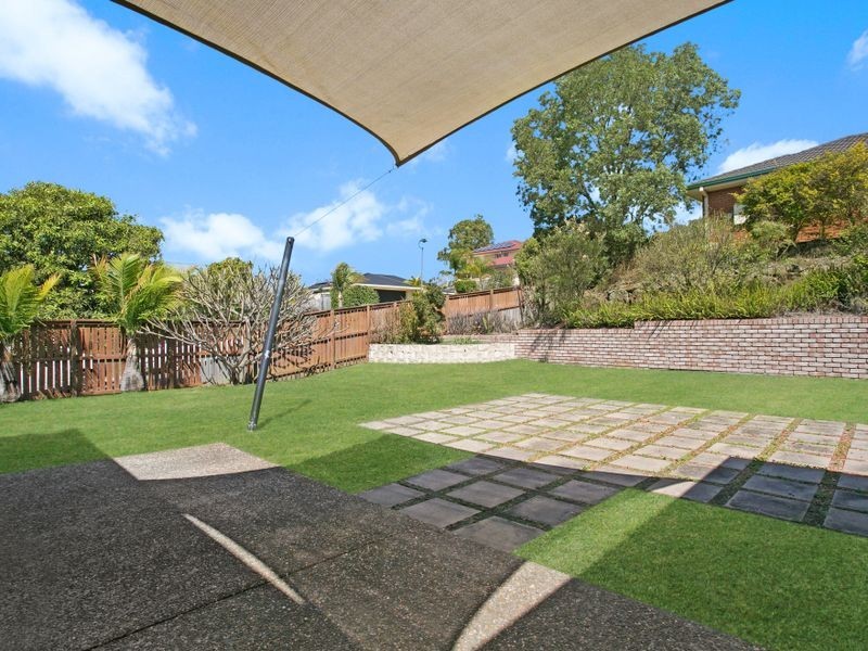 8 Duror Street, Pacific Pines QLD 4211