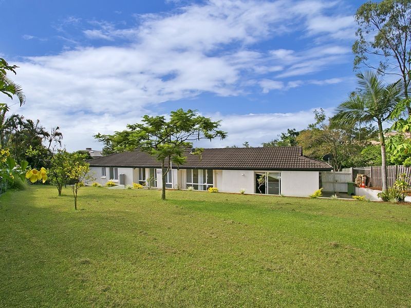 12 Benalla Court, Parkwood QLD 4214