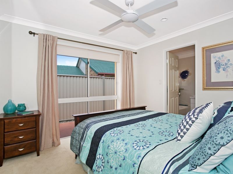 94 Monterey Keys Drive, Helensvale QLD 4212