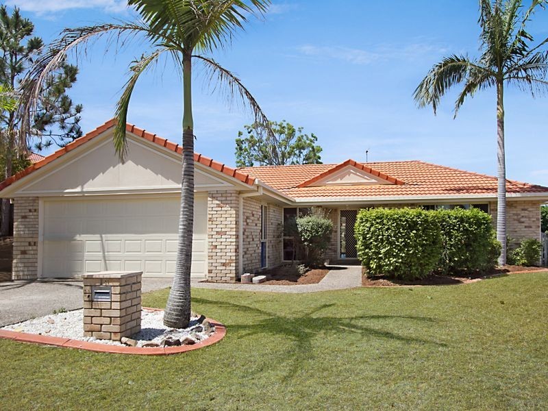 11 Midway Terrace, Pacific Pines QLD 4211