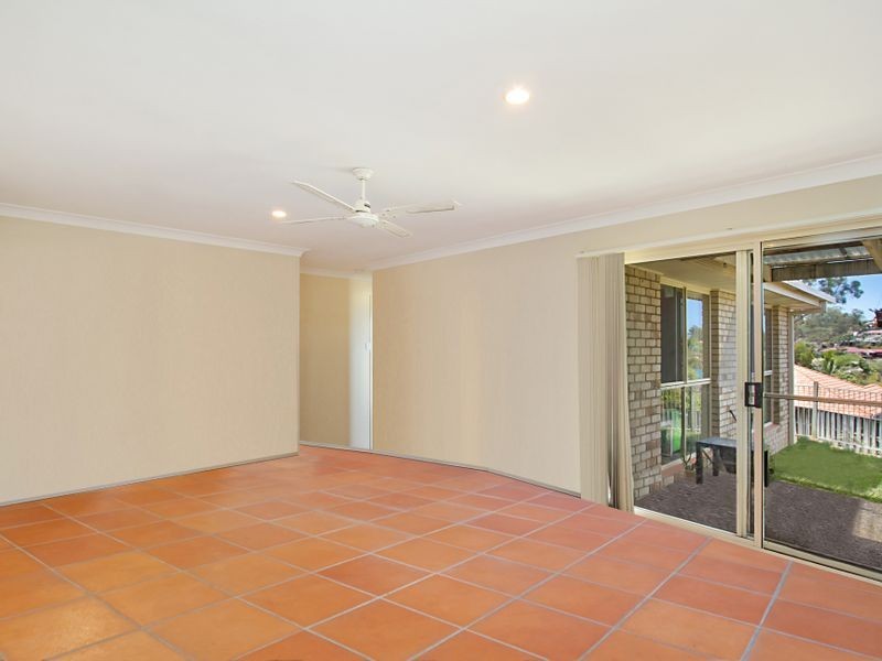 11 Midway Terrace, Pacific Pines QLD 4211