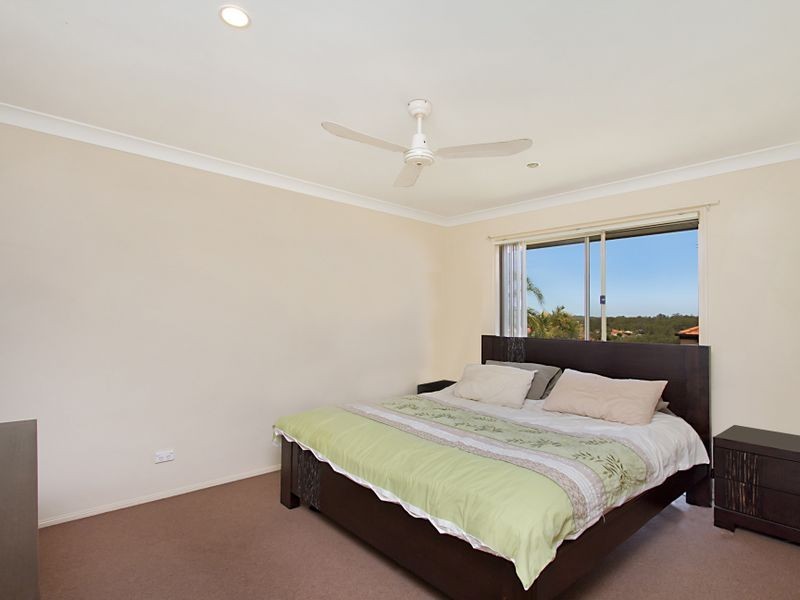 11 Midway Terrace, Pacific Pines QLD 4211