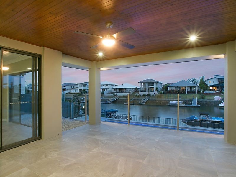 11 Quayside Drive, Helensvale QLD 4212
