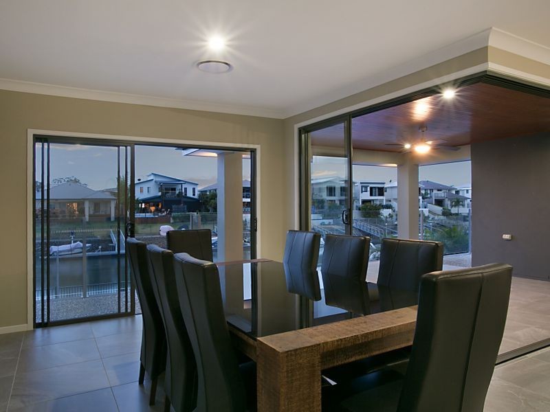 11 Quayside Drive, Helensvale QLD 4212