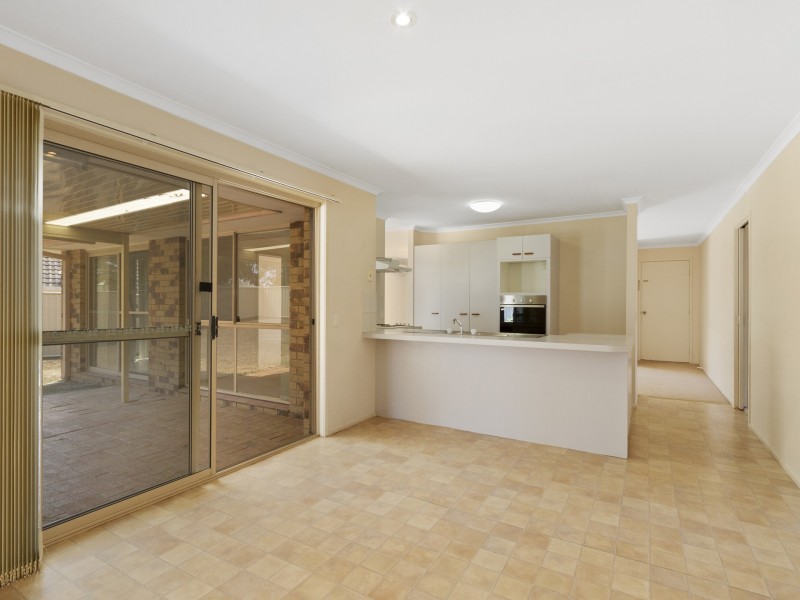 6 Glendale Place, Helensvale QLD 4212