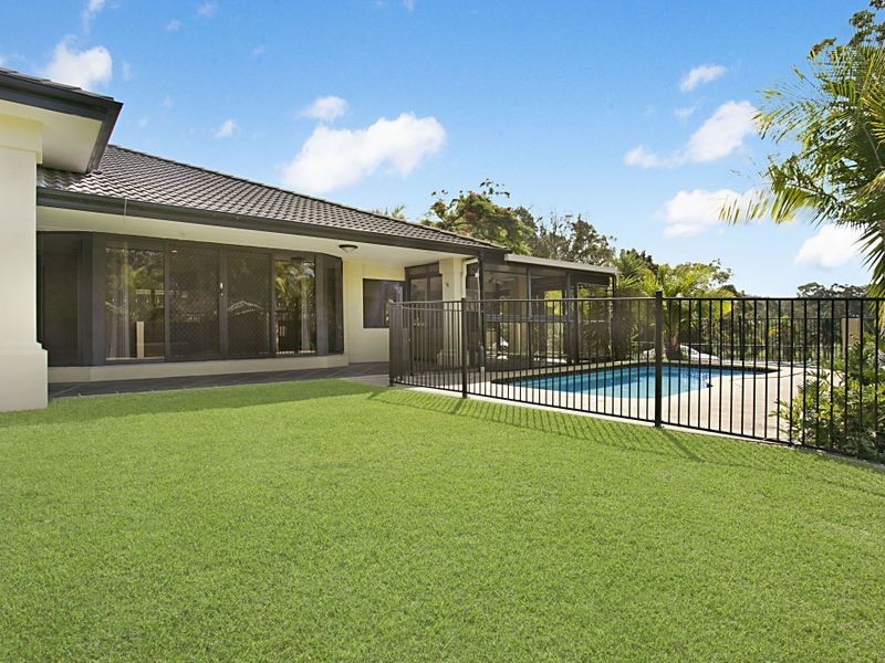 9 West Mountain Court, Parkwood QLD 4214