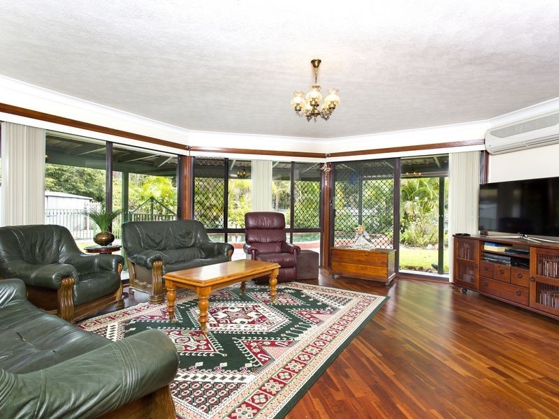 51 Riversdale Road, Oxenford QLD 4210