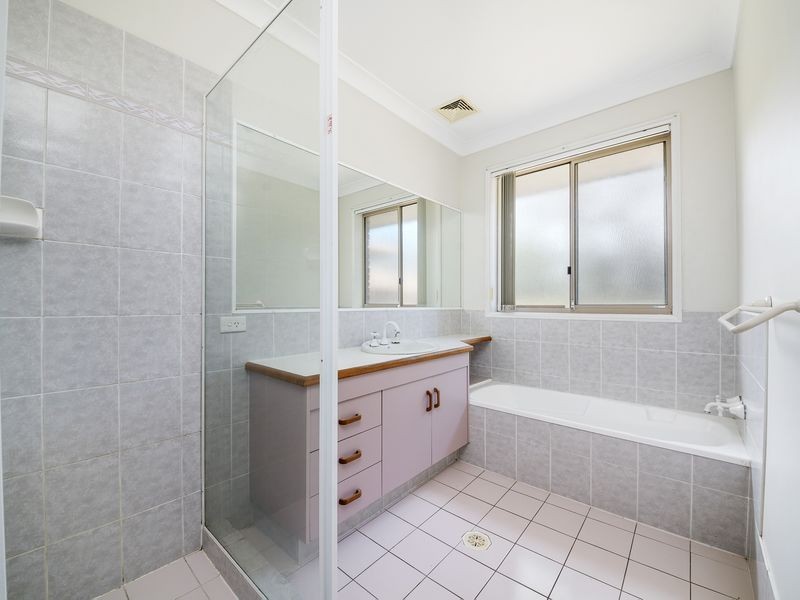 19 Timberlea Court, Helensvale QLD 4212