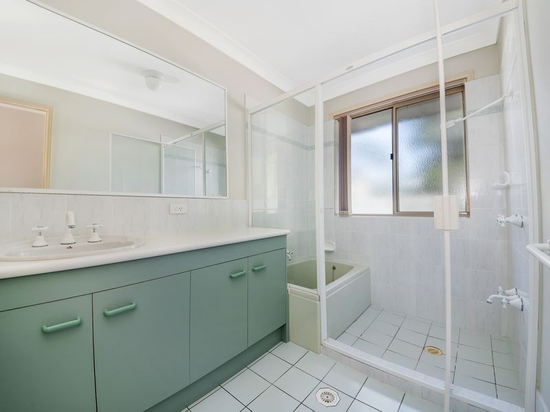 19 Timberlea Court, Helensvale QLD 4212