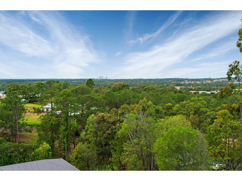 5A High Ridge Road, Gaven QLD 4211