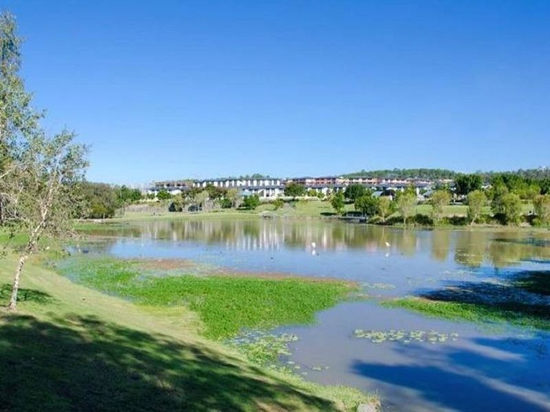 57/26 Hotham Drive, Pacific Pines QLD 4211