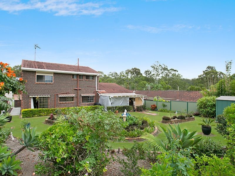 8 Wolvi Place, Helensvale QLD 4212