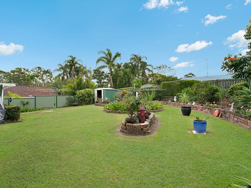 8 Wolvi Place, Helensvale QLD 4212