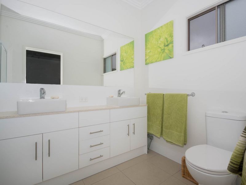 1/16 Careel Close, Helensvale QLD 4212