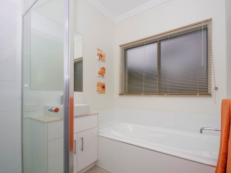 1/16 Careel Close, Helensvale QLD 4212