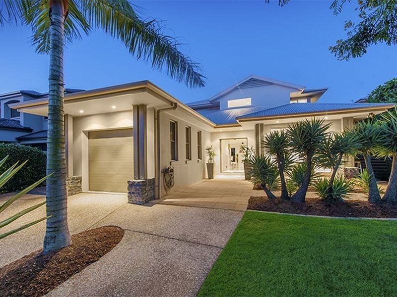 49 Ferrymans Court, Helensvale QLD 4212