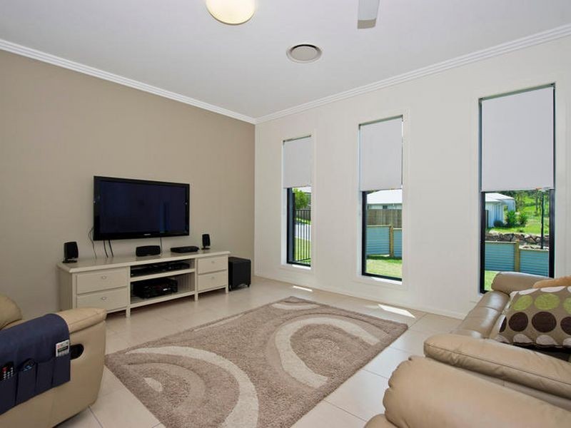 2 Bundoora Street, Upper Coomera QLD 4209
