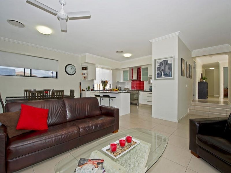 2 Bundoora Street, Upper Coomera QLD 4209