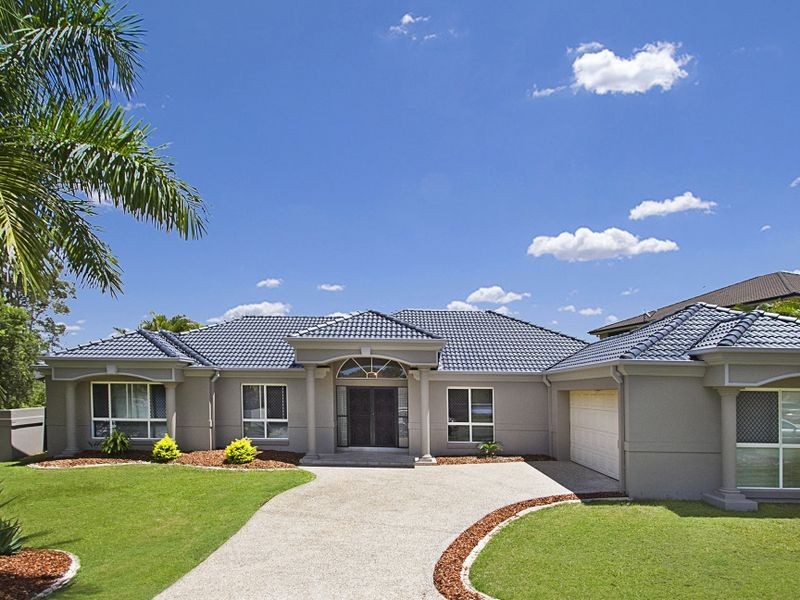 9 London Chase, Arundel QLD 4214