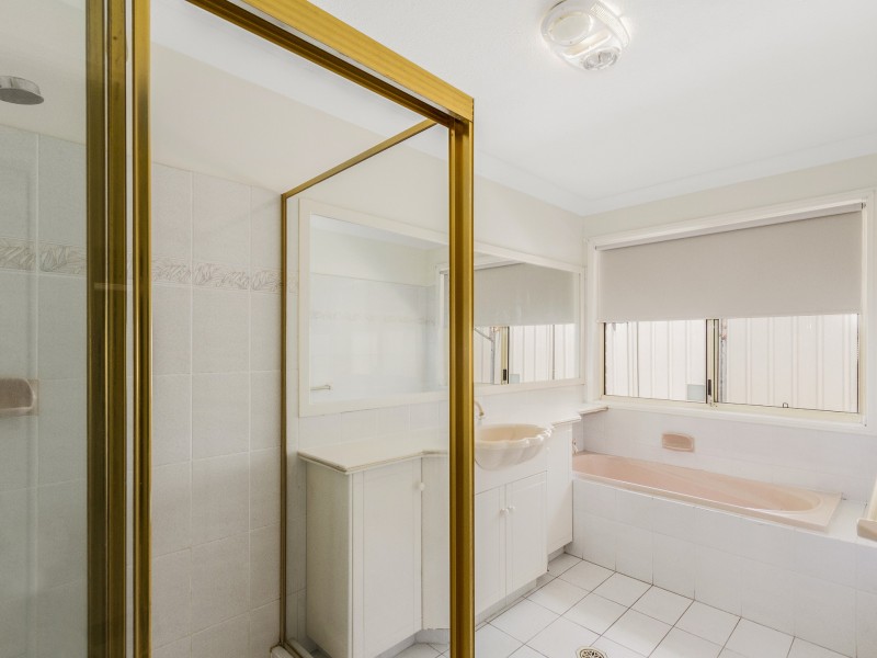 19 Erindale Court, Helensvale QLD 4212
