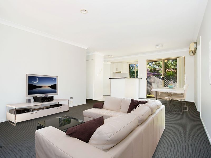 27/8 Doyalson Place, Helensvale QLD 4212
